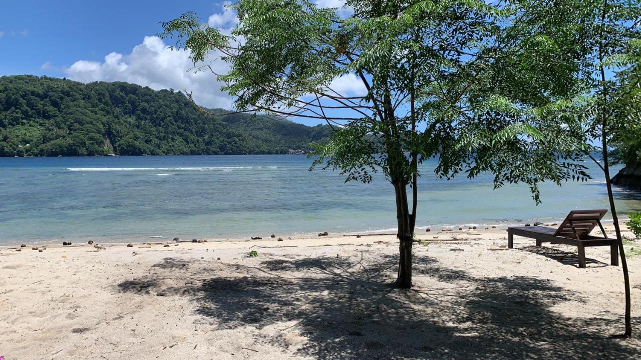 White Sands Beach Resort Lembeh Bitung Dış mekan fotoğraf