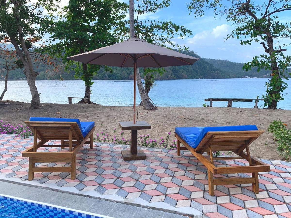 White Sands Beach Resort Lembeh Bitung Dış mekan fotoğraf